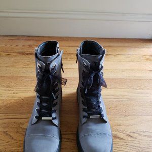 DKNY Women's Roux Ankle Boot - Size 7